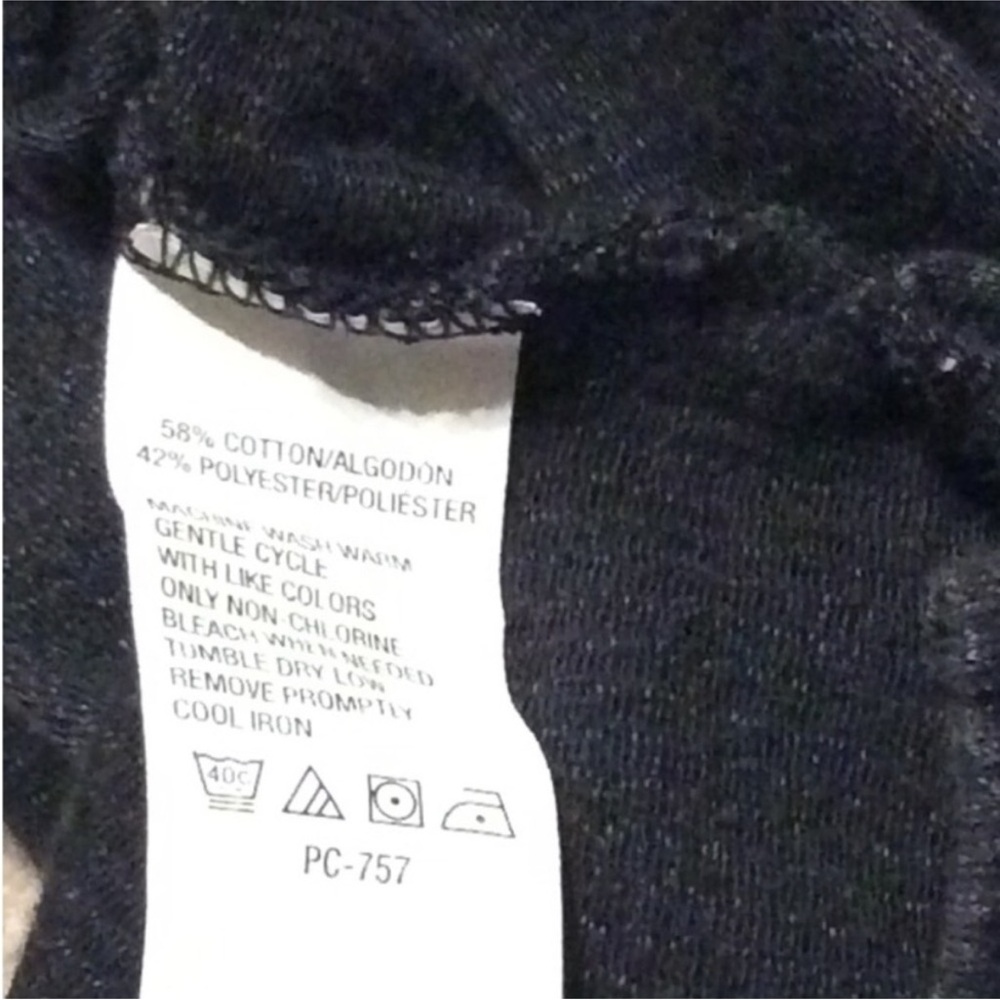 VAN HEUSEN Classic Short Sleeve POLO shirt Size LARGE - Picture 4 of 6